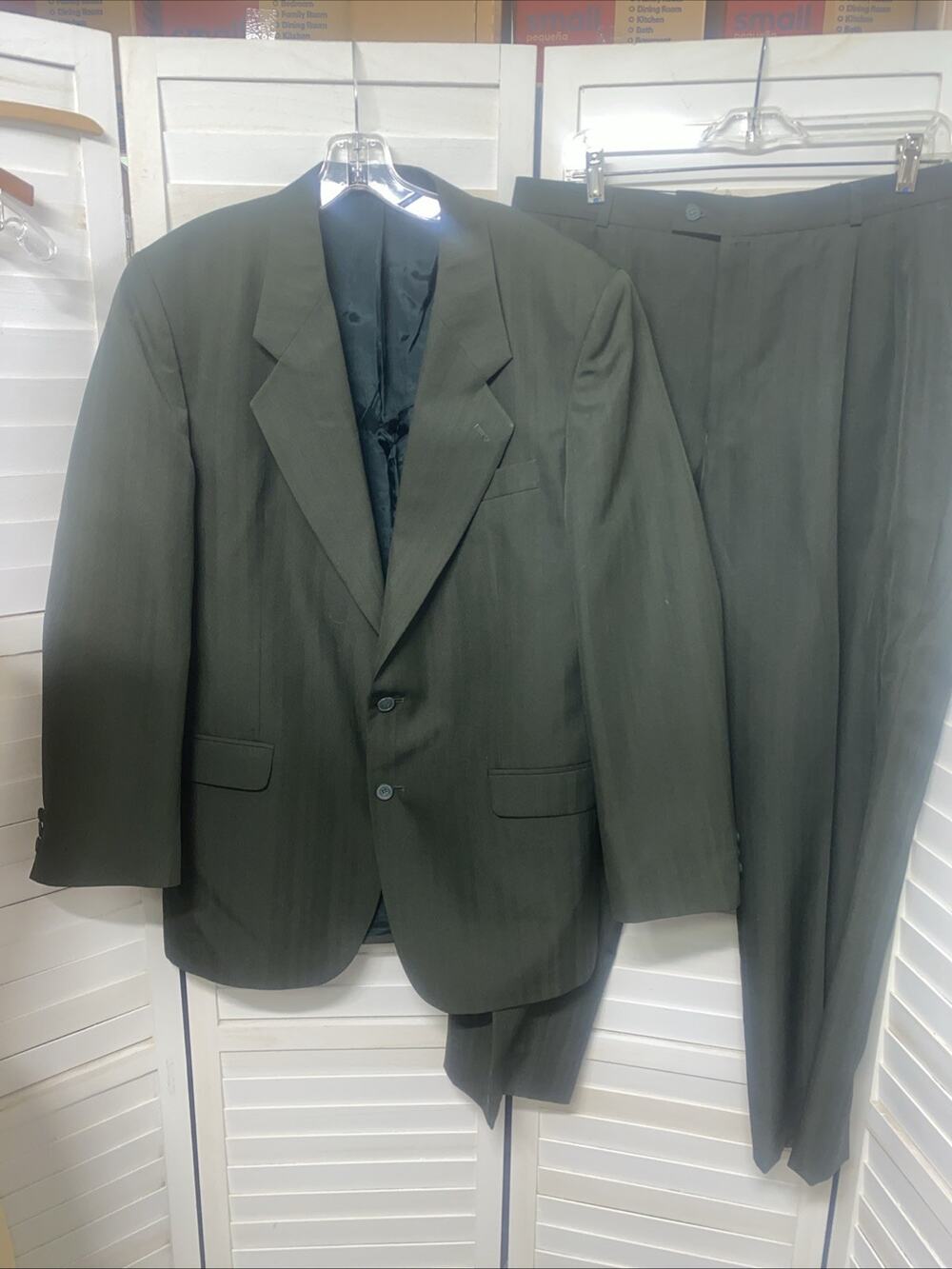 2 Piece Men's 44L Dark Olive Green Suit Striped Pleated Straight Pants Slovakia
